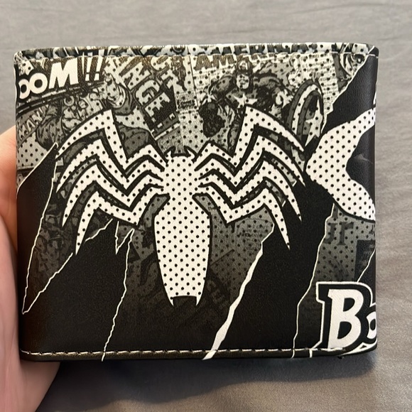Marvel Venom brand new snap wallet - Picture 2 of 3